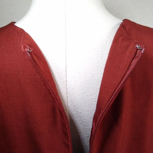 PRET A PORTER Sleeveless Sheath Dress - Picture 5 of 13